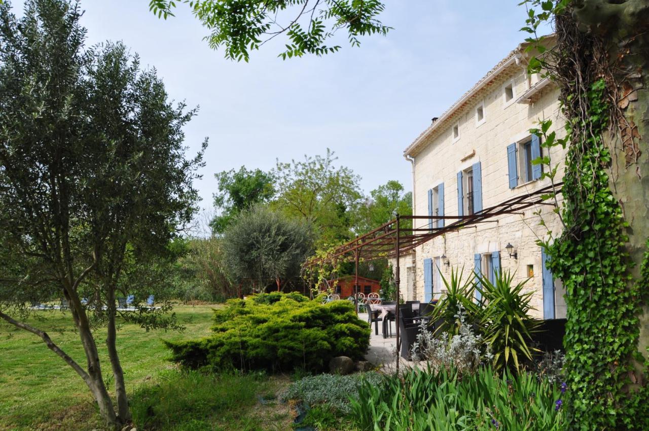 Le Mas Des Cerisiers Jacuzzi Et Sauna Inclus Pour Tous Les Logements Avignon Exterior foto